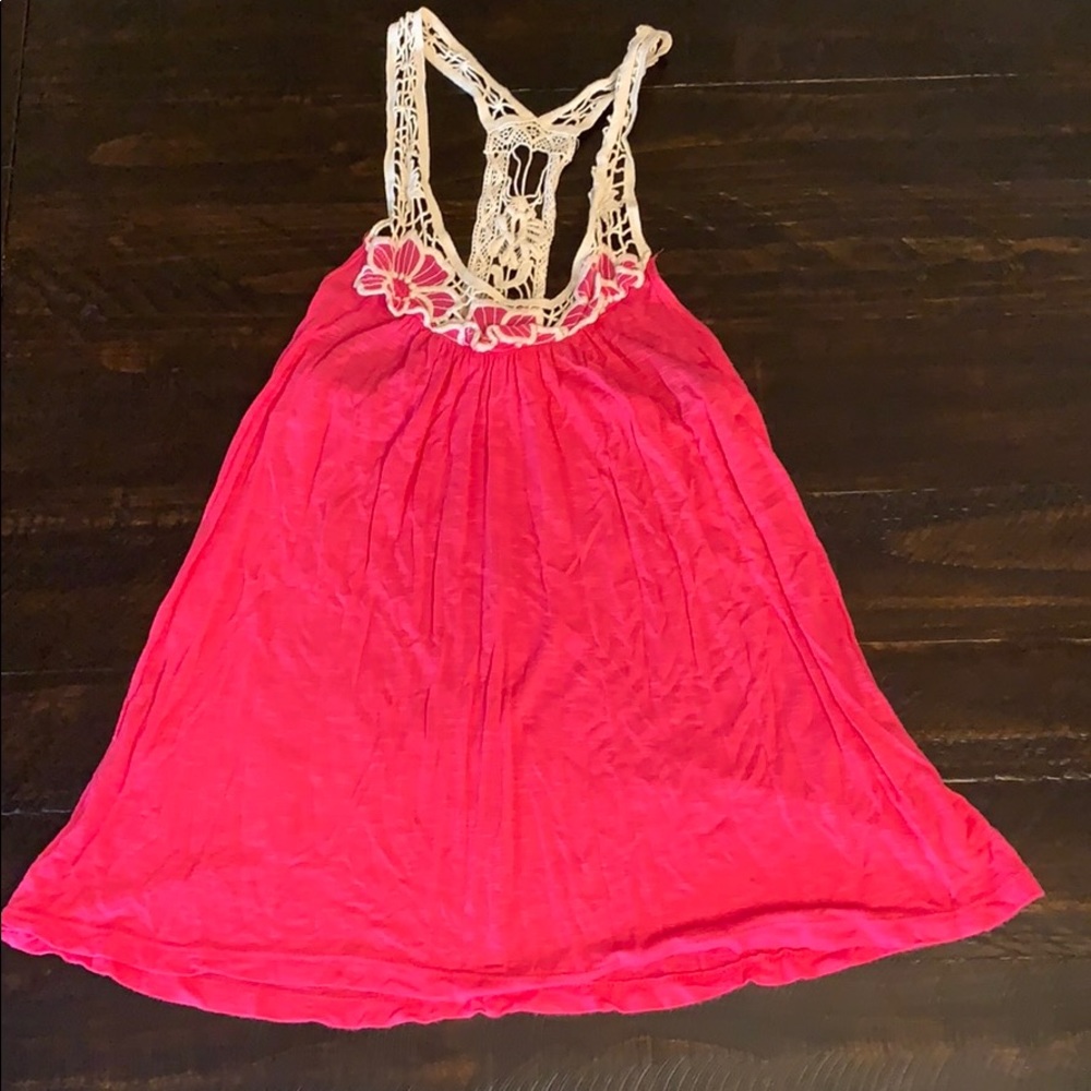 Pink tank
